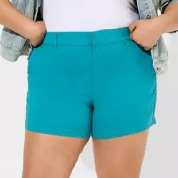 Torrid Twill Refined Shorts Size 20 - Picture 1 of 5